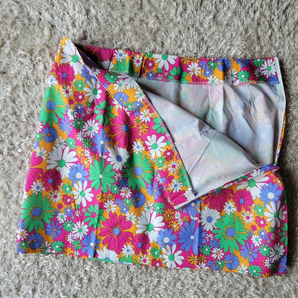 SHEIN 70S RETRO MINI SKIRT FLORAL PATTERN SIZE 2X - Picture 6 of 7
